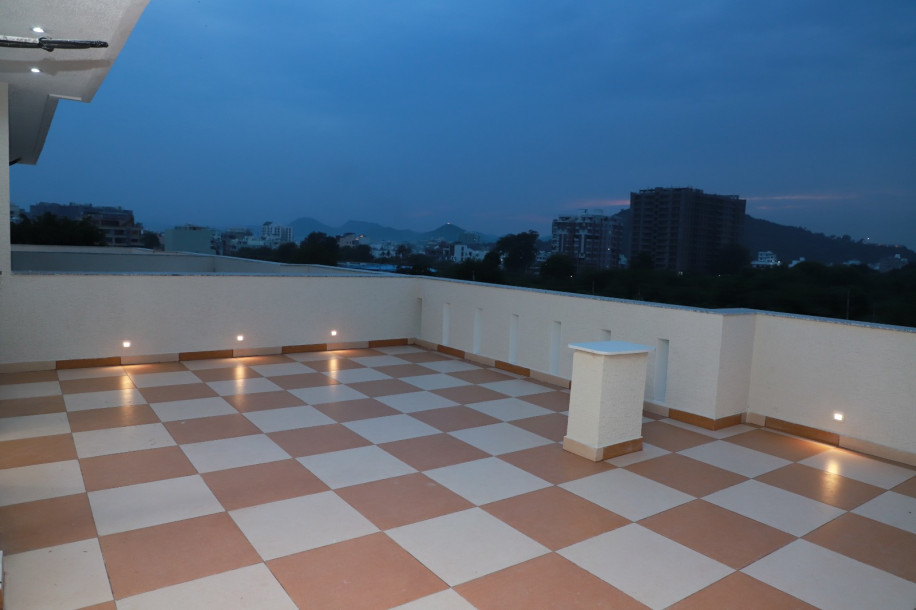 4 BHK LUXURY HOUSE-7