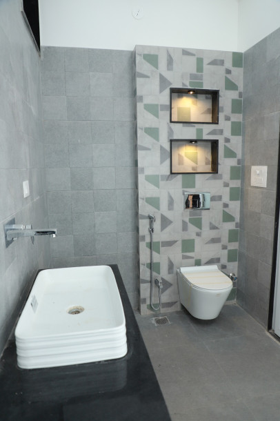 4 BHK LUXURY HOUSE-6