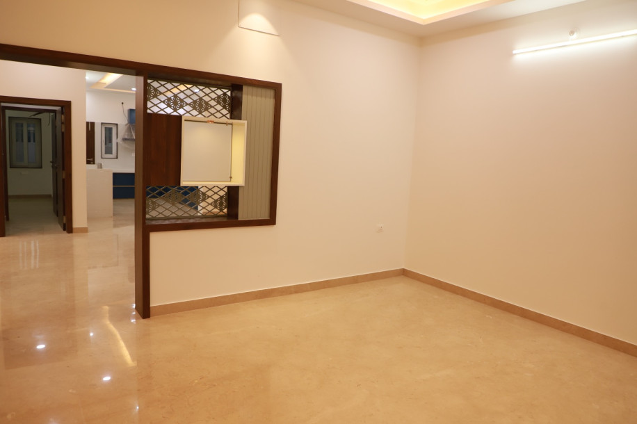 4 BHK LUXURY HOUSE-4